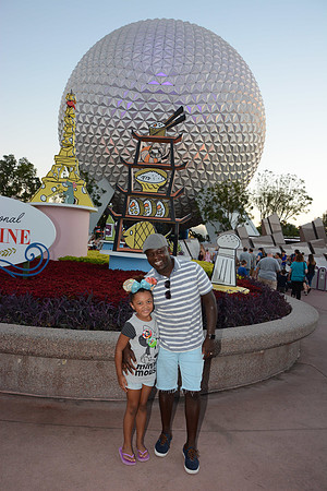 EPCOT_ECENTR2_20171107_406141477788