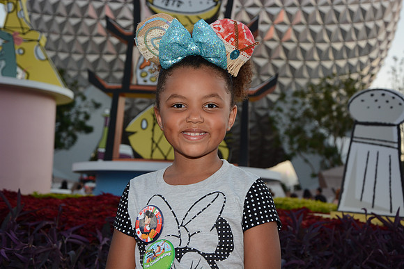 EPCOT_ECENTR2_20171107_406141478604