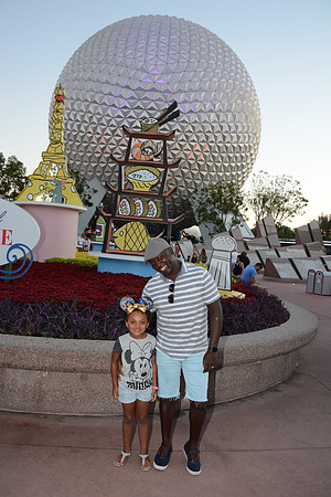 EPCOT_ECENTR2_20171107_406141478609