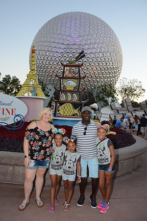 EPCOT_ECENTR2_20171107_406141478614