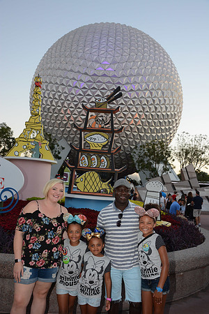 EPCOT_ECENTR2_20171107_406141478619